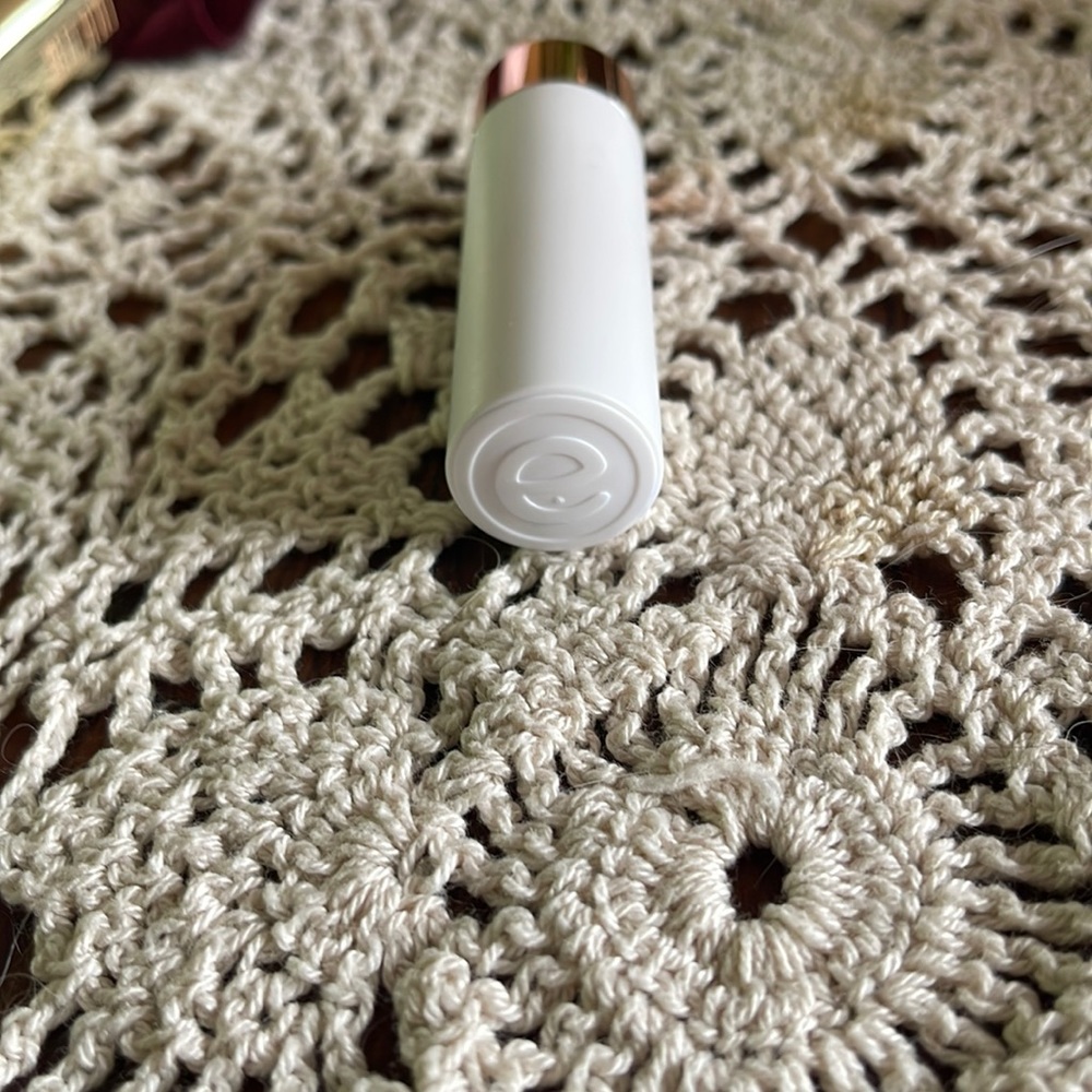 Essence lipstick